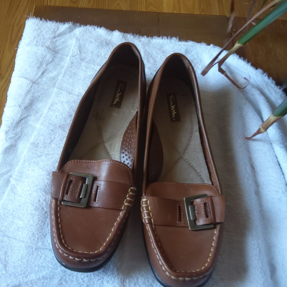 Thom Mcan women 8.5 wide shoes